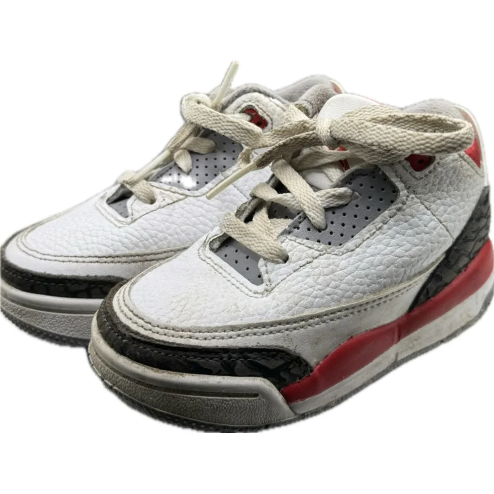 Jordan 3 Retro Fire Red 2022 Toddler Shoes‎ White Red DM0968-160 Size 6C